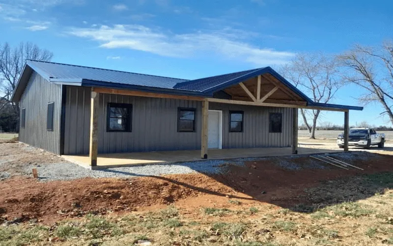 custom-home-build-front-porch-with-large-gable