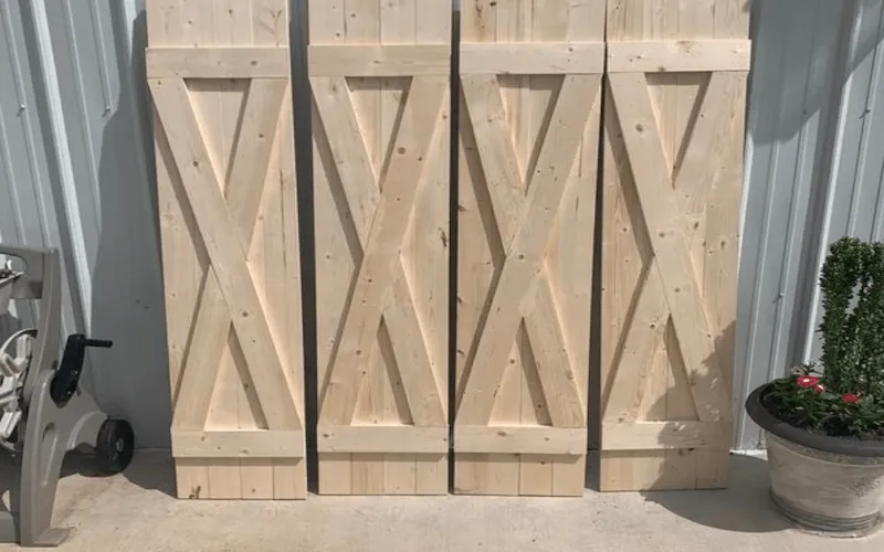 custom-wood-shutters-cedar