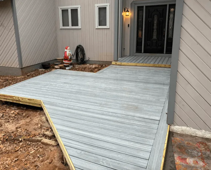 small-ground-level-composite-deck